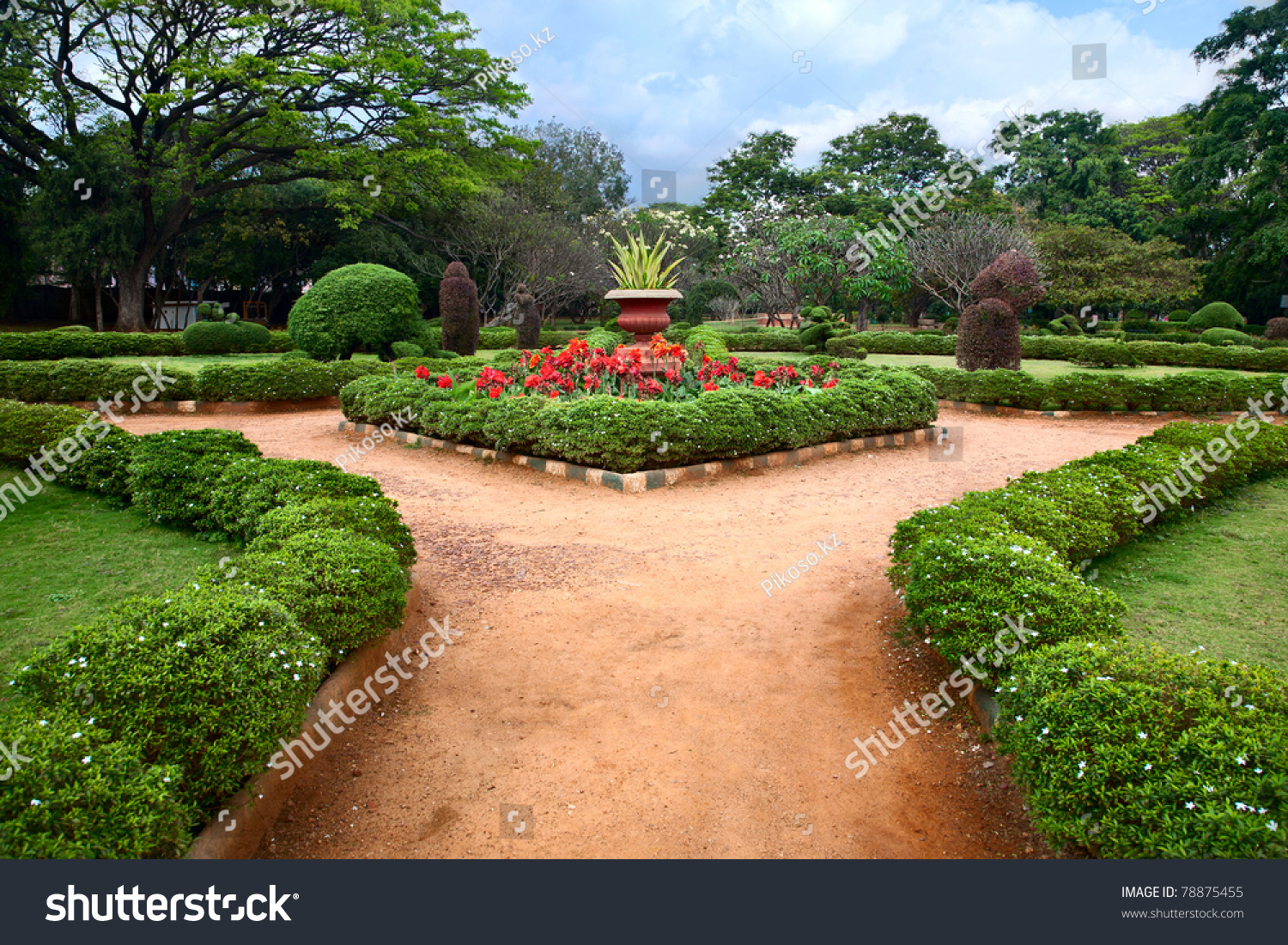 Beautiful View Of Lalbagh Botanical Garden In Bangalore, Karnataka ...