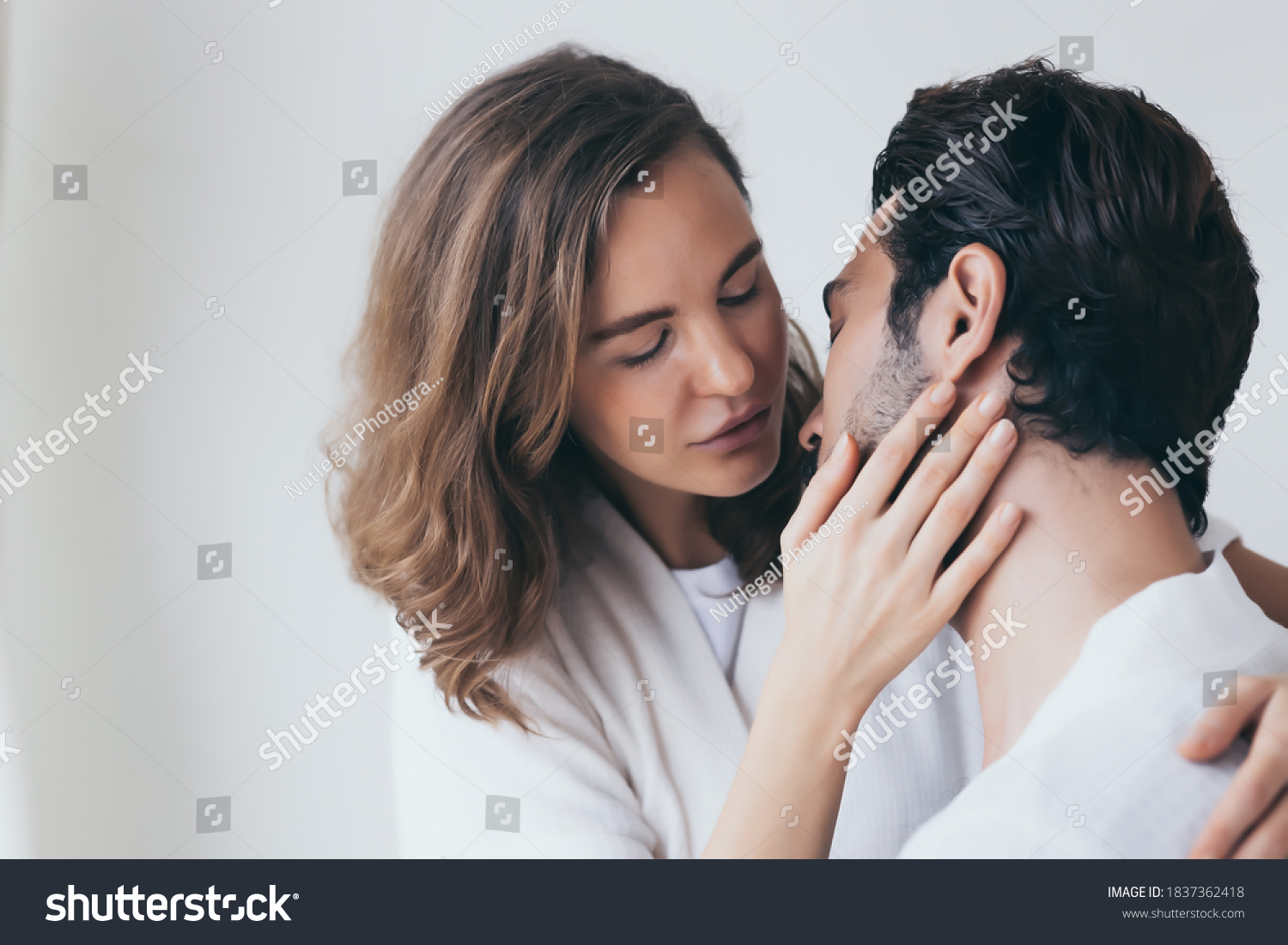 Beautiful Wife Kissing Her Handsome Husband Foto Stock 1837362418 Shutterstock 
