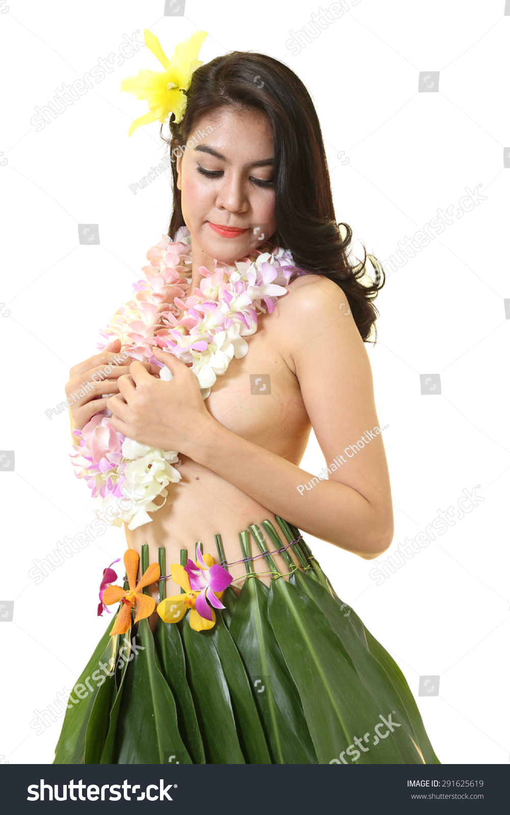 dressing up hawaiian style