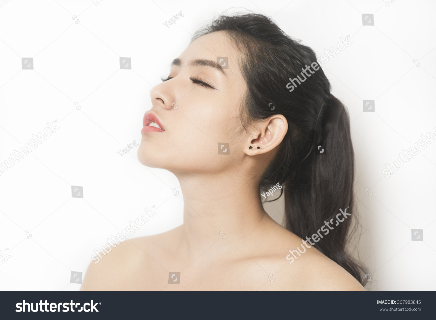 Beautiful Woman Profile Closed Eyes Isolated Foto De Stock 367983845