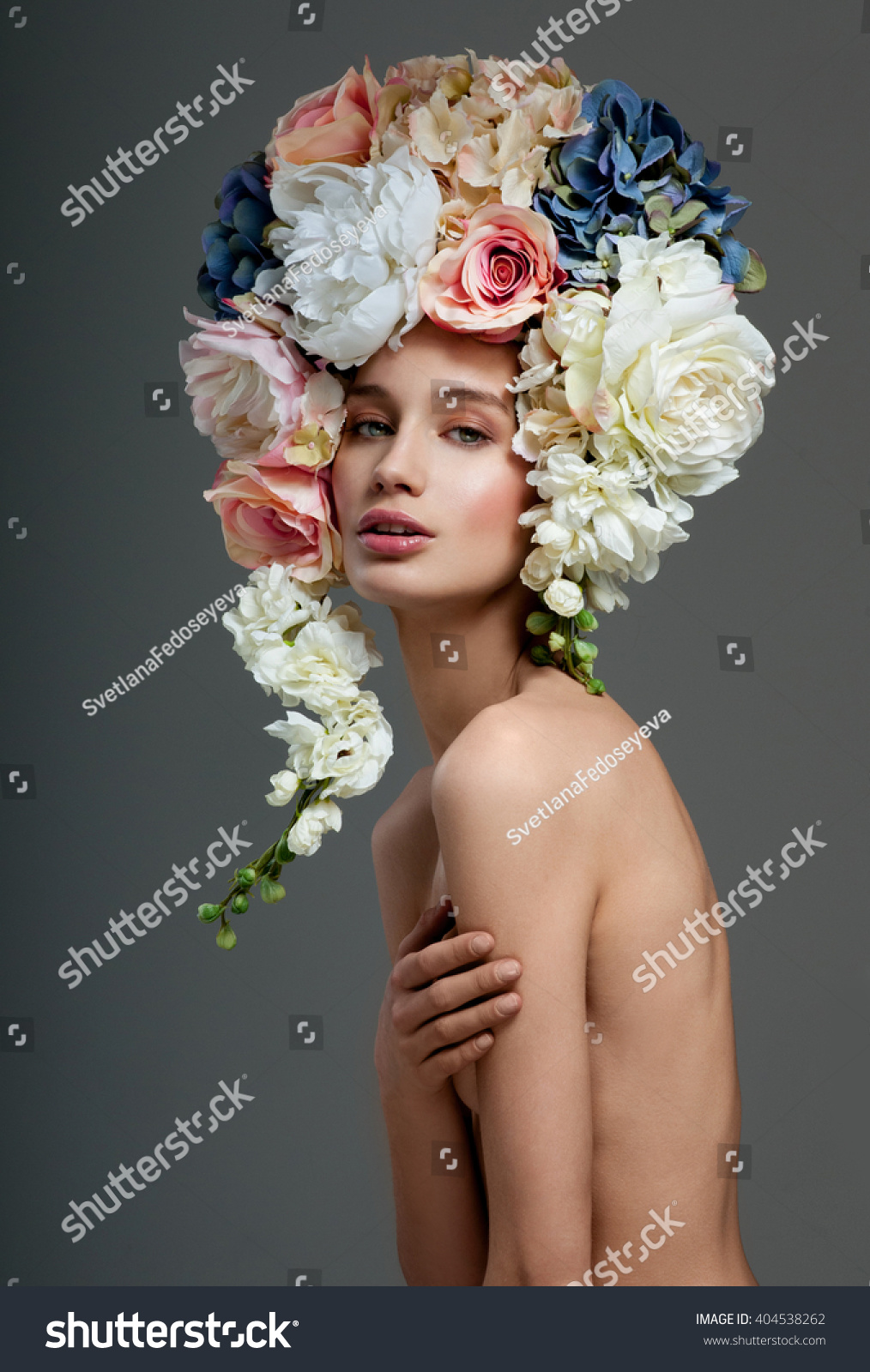 Beautiful Woman Flowers Her Hair Bouquet Stock Photo 20 ...