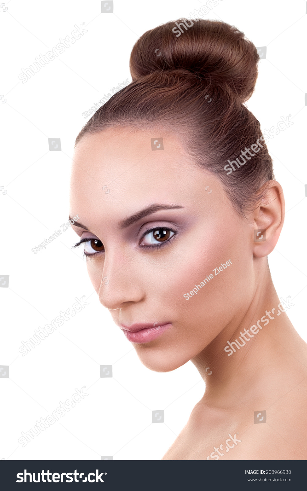 Have clear nude photos Are some clear nude photos that can