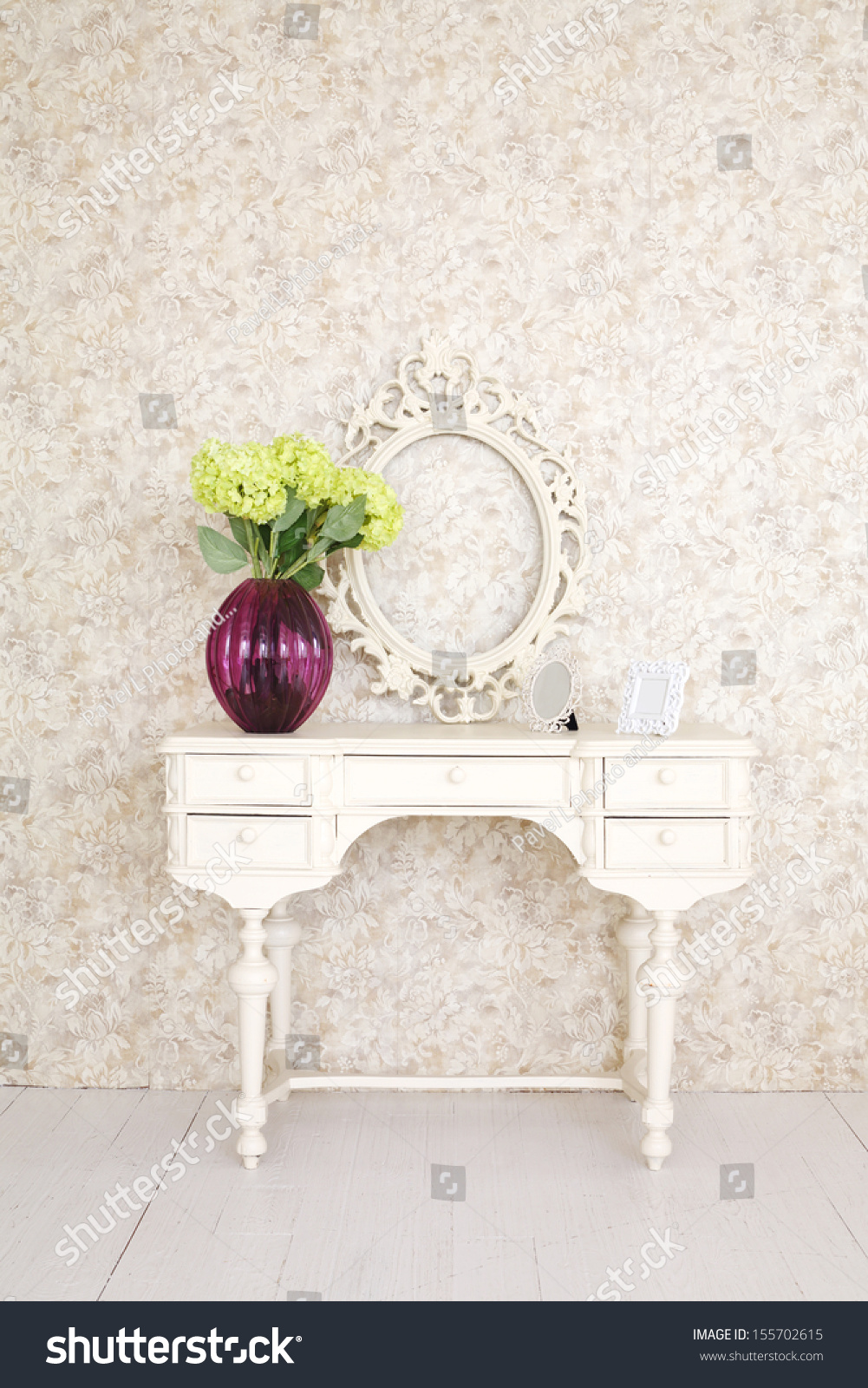 Brown hazel eyes photo Dossier desigher erdem, Study office designs