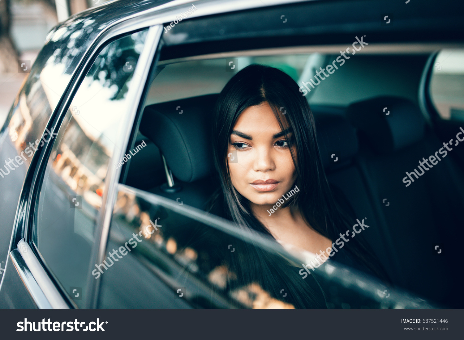 1,877 Woman looking outside window car Images, Stock Photos & Vectors ...