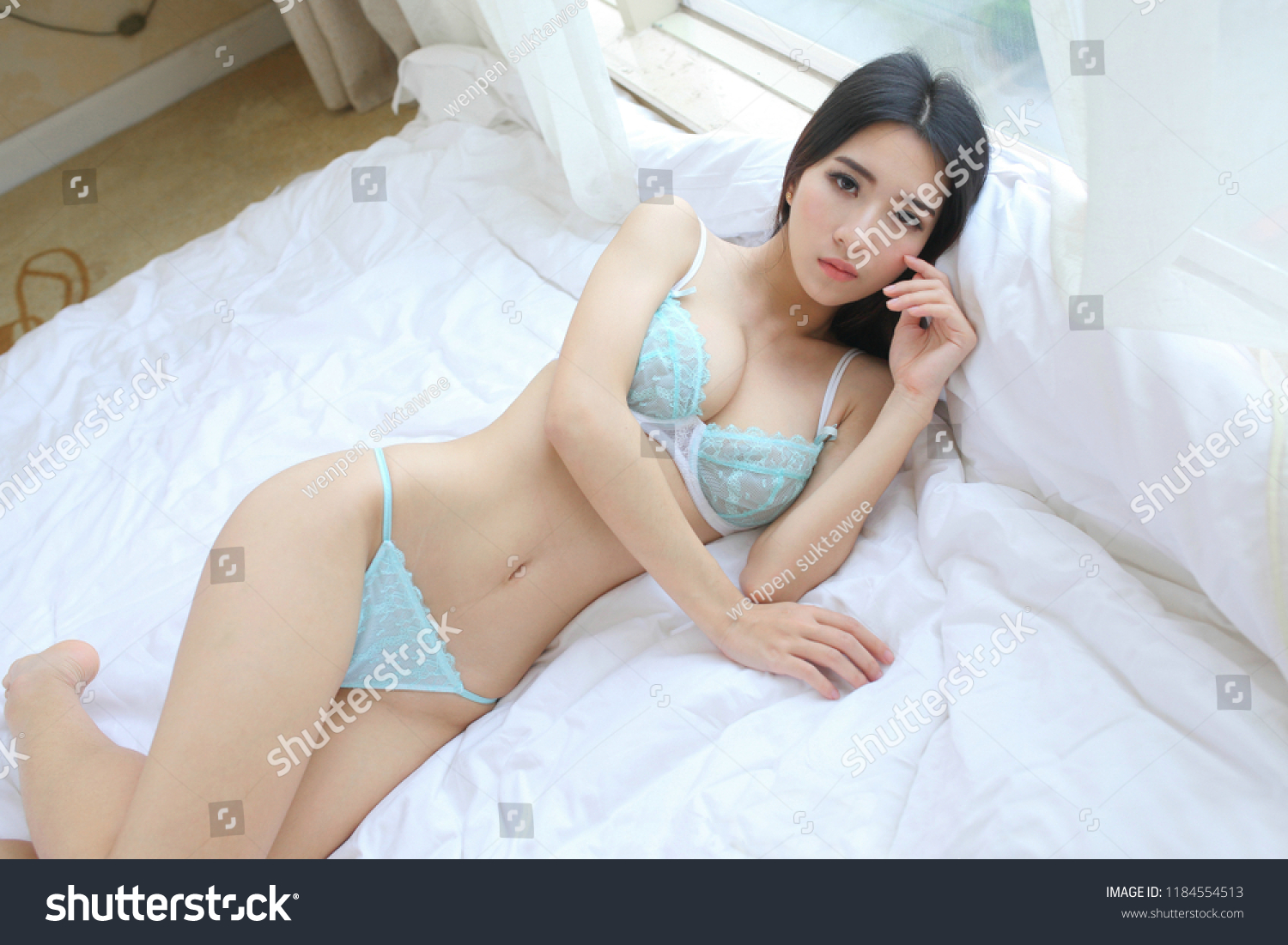 Asian beauty nude art