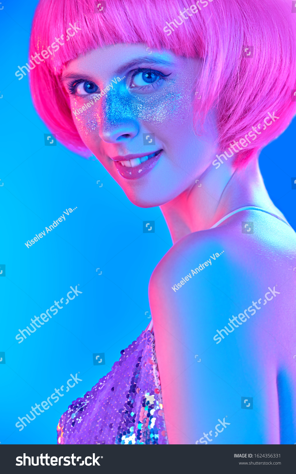 Beauty Makeup Cosmetics Concept Portrait Attractive Stock Photo 1624356331 Shutterstock Beauty Makeup Cosmetics Concept Portrait Attractive Stock Photo 1624356331 Shutterstock