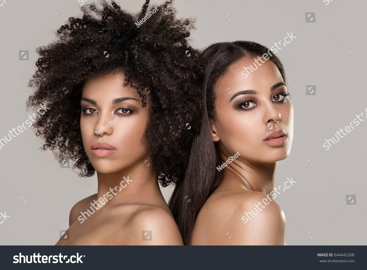 Naked Sister Images Photos Et Images Vectorielles De Stock Shutterstock 