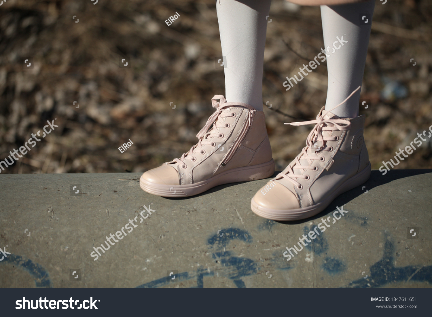 walk around shoes