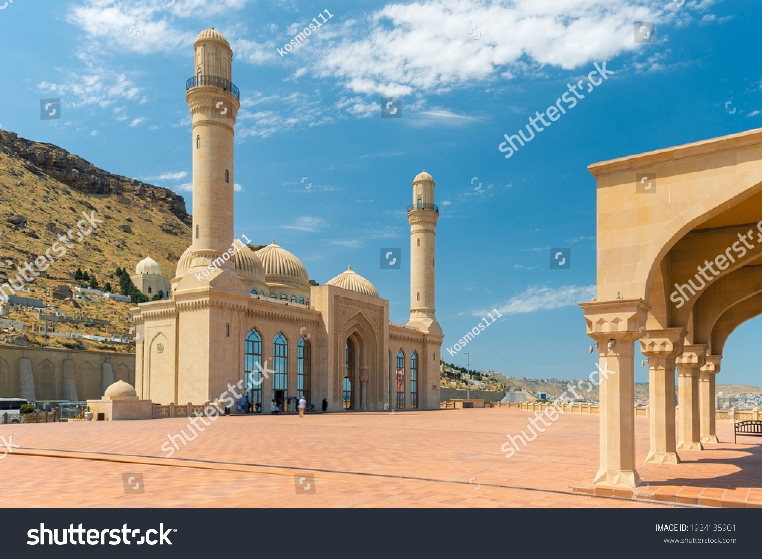 53 Bibiheybat mosque Images, Stock Photos & Vectors | Shutterstock