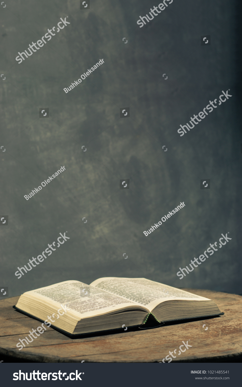 Bible On Round Old Wood Table Stock Photo 1021485541 | Shutterstock