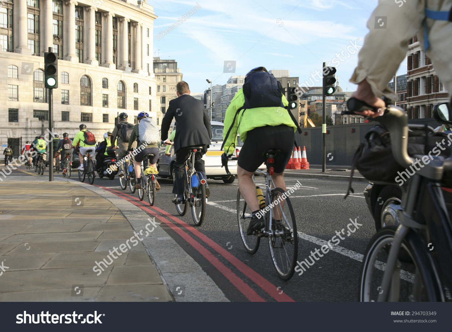 5,768 London cycling Images, Stock Photos & Vectors | Shutterstock