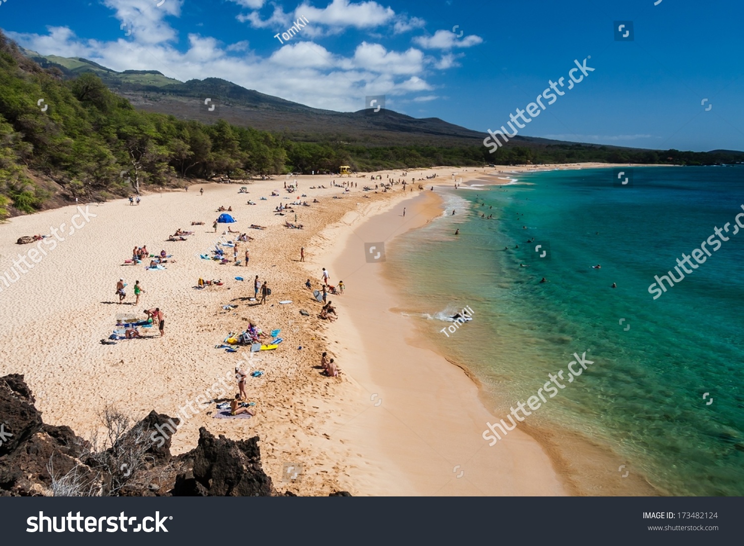 606 Makena beach Images, Stock Photos & Vectors | Shutterstock