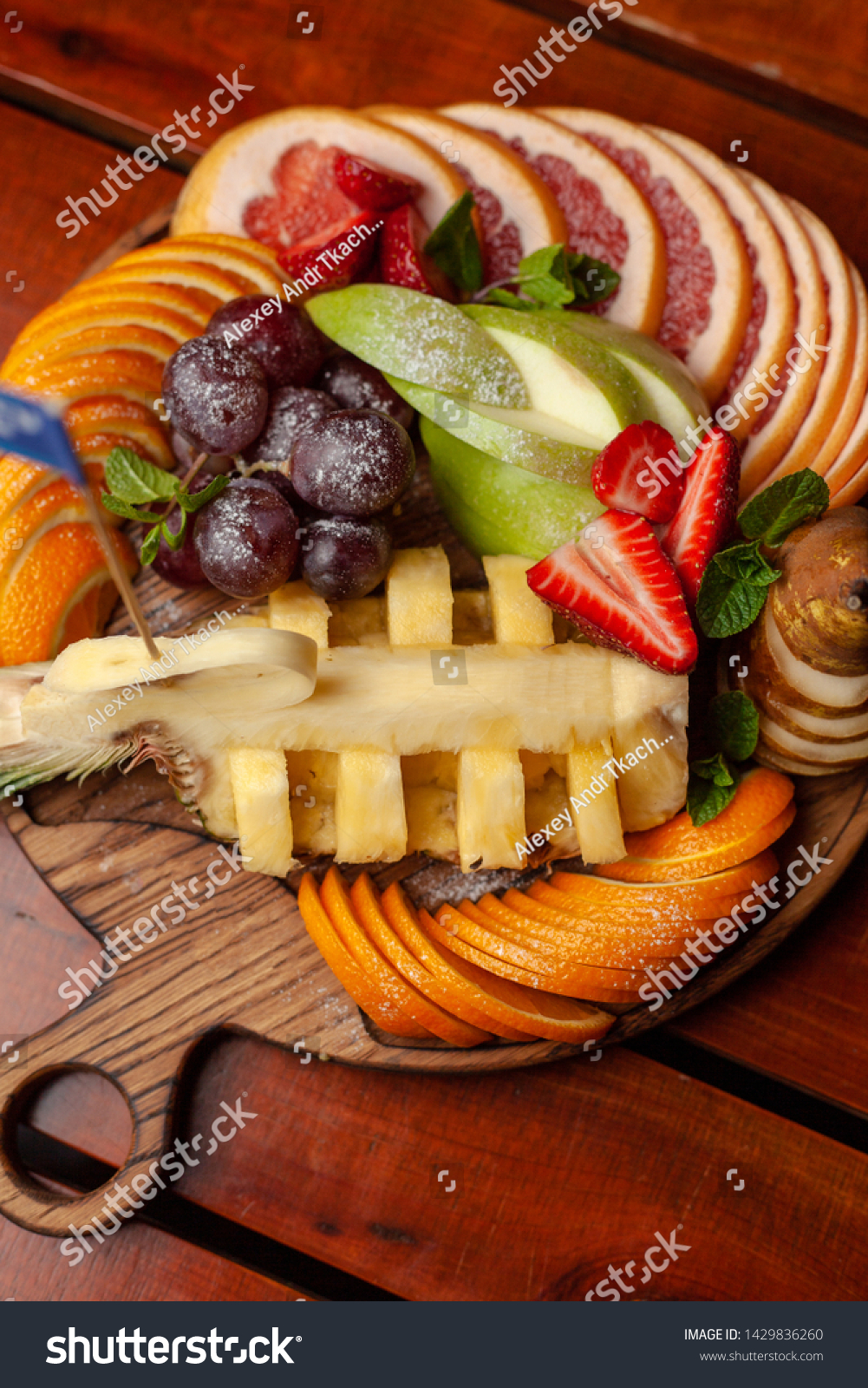 big fruit platter