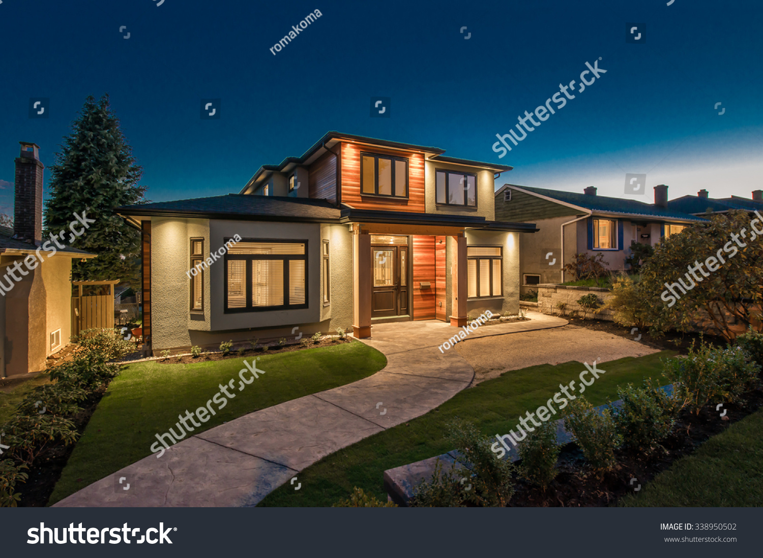 iBigi Luxury iModerni iHousei Dusk Night Stock Photo 338950502 