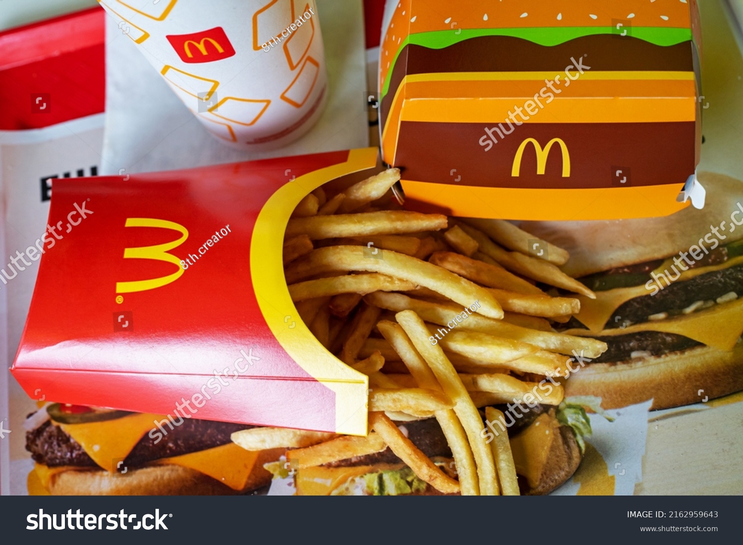 Big Mac Box Mcdonalds Logo French Stock Photo 2162959643 | Shutterstock