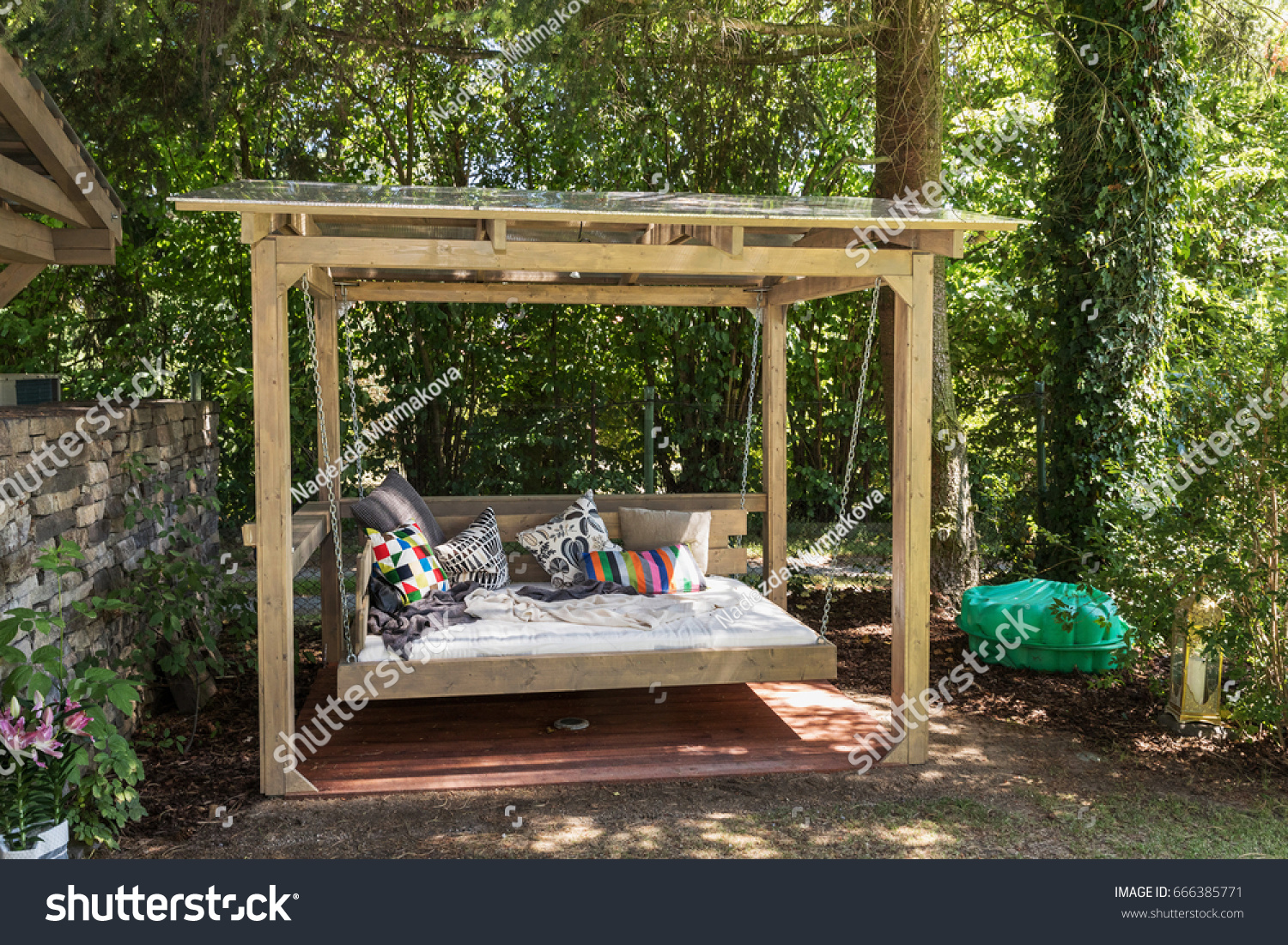 Photoedit Big Swing Stock Chaise Bed Now666385771 Outdoor Longue MzpUVS