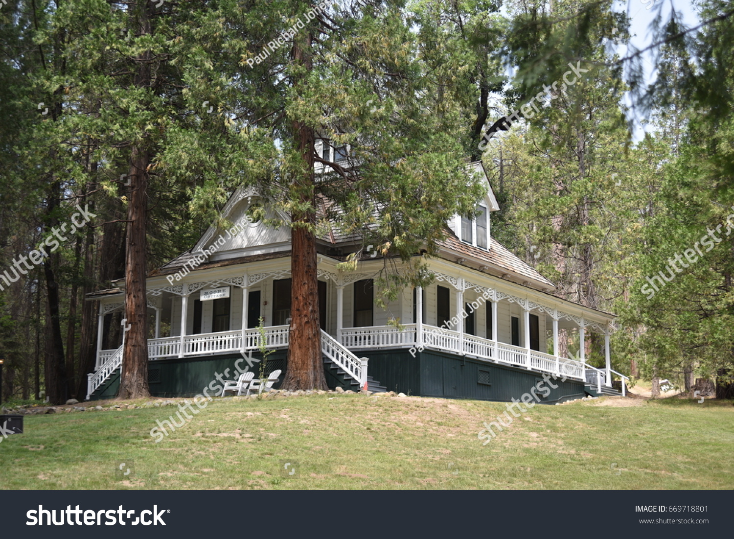 39 Wawona hotel Images, Stock Photos & Vectors | Shutterstock