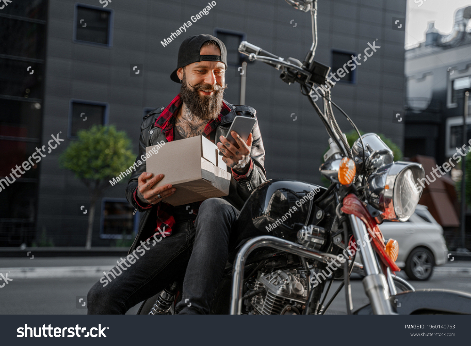 biker delivery