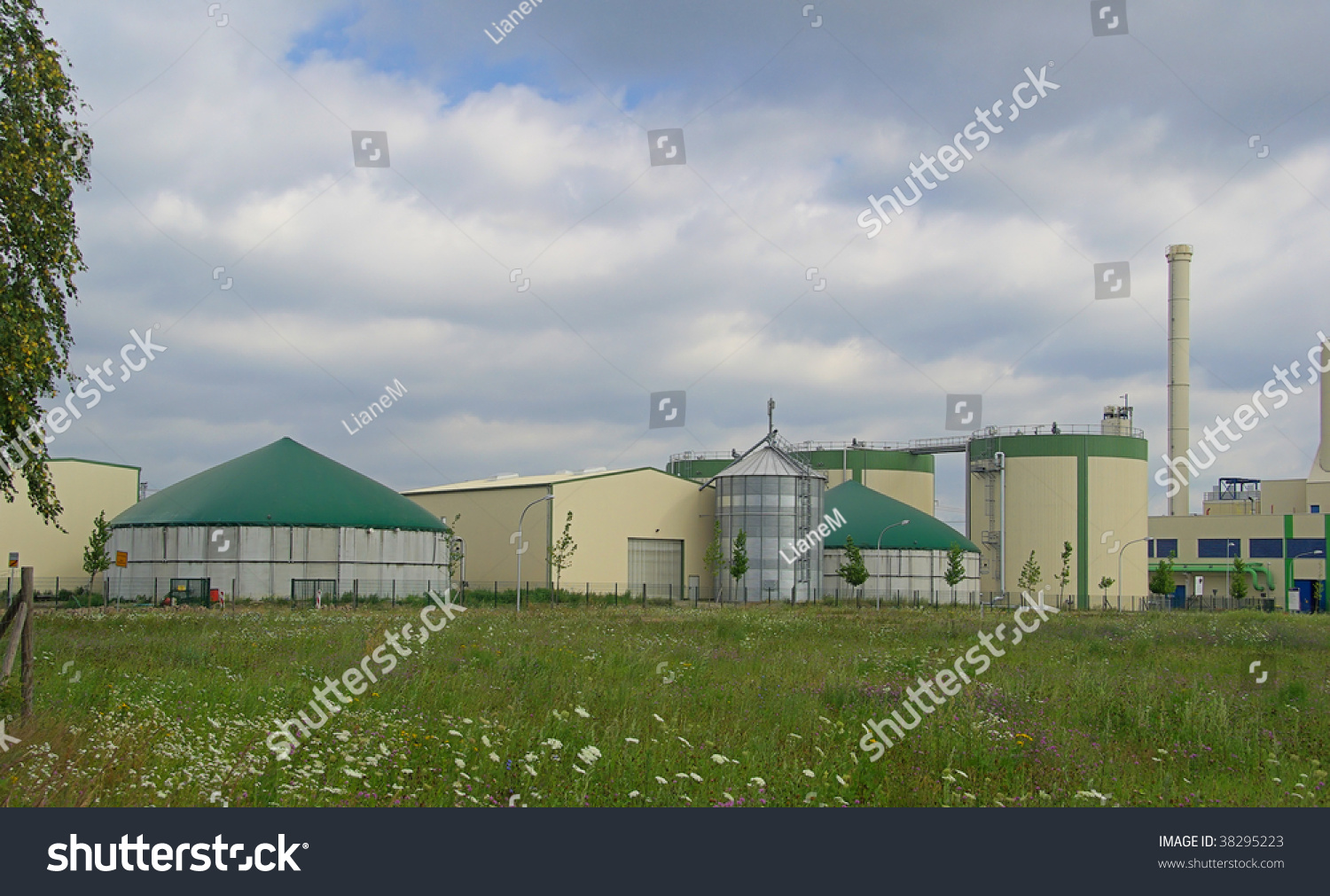 Biogas Plant Stock Photo 38295223 | Shutterstock