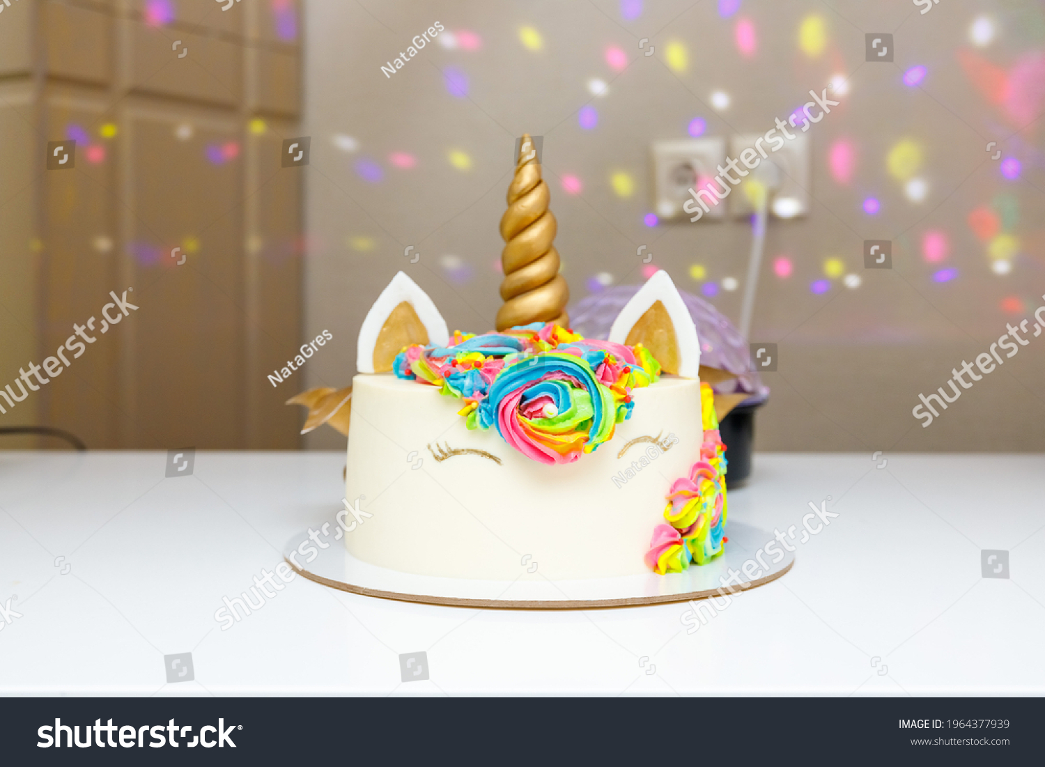 Birthday Cake Candles Confetti Stock Photo 1964377939 | Shutterstock