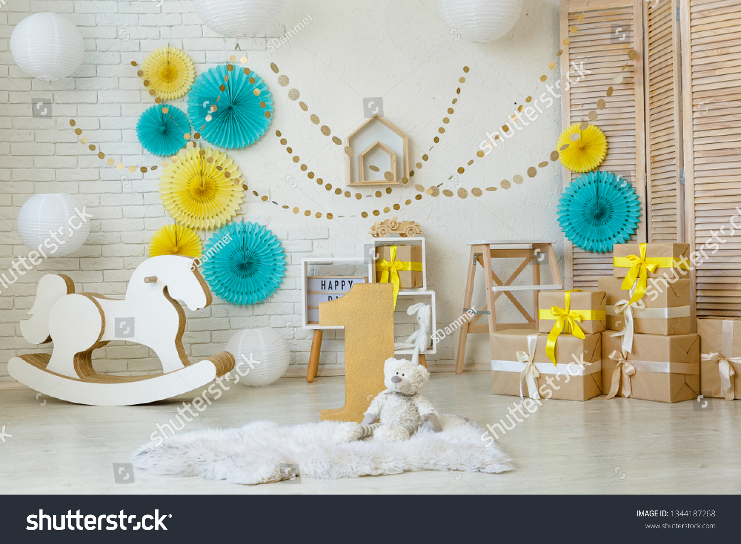 Chezmaitaipearls: Decoration Yellow Themed Party