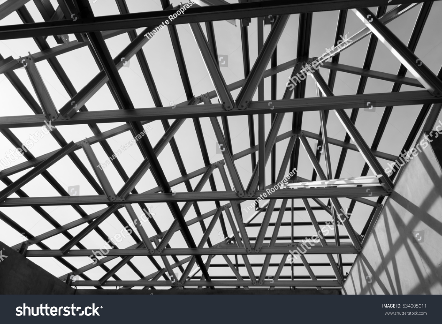 Black White Photostructure Steel Roof Frame Stock Photo 534005011 ...