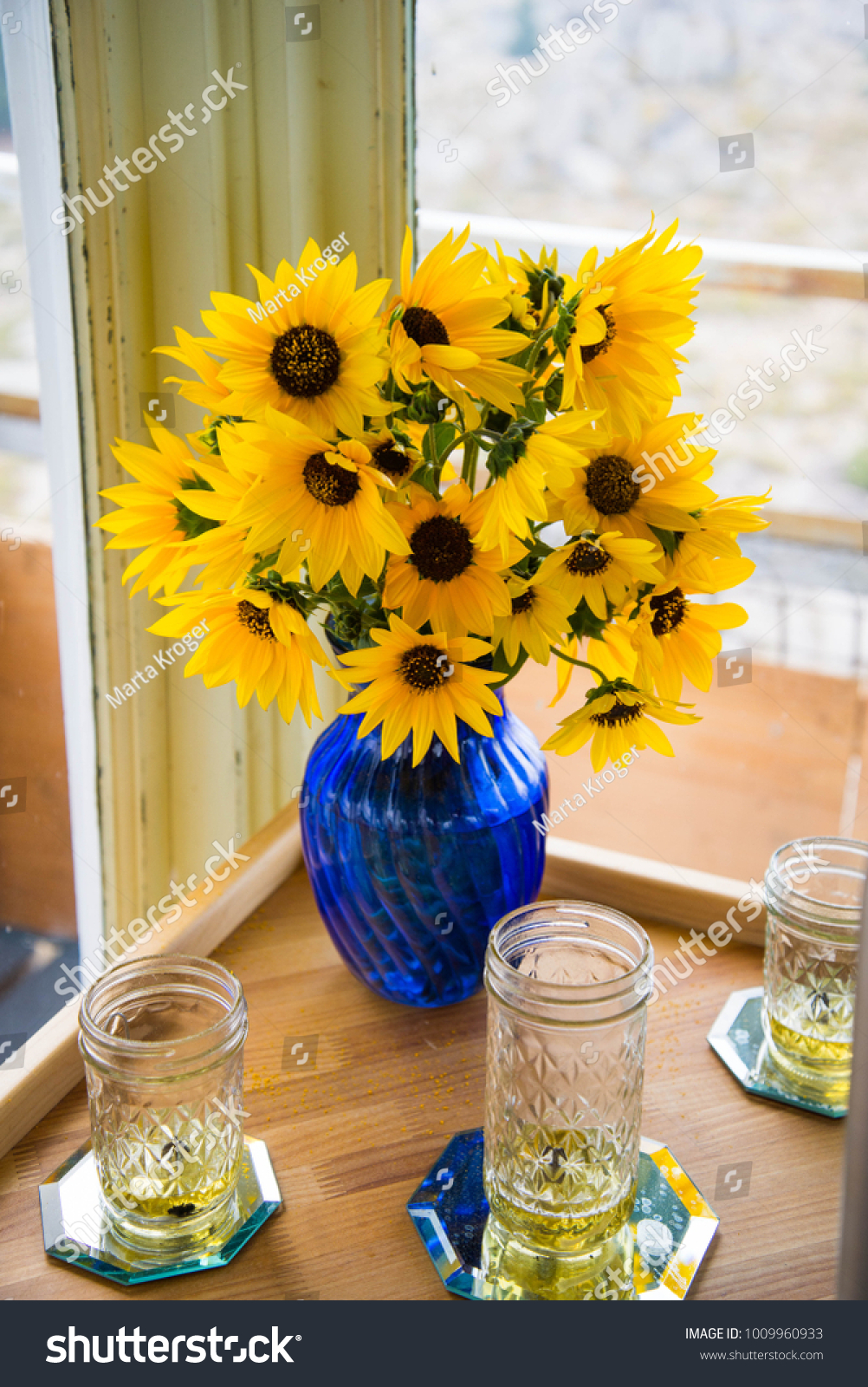 Black Eyed Susan Bouquet Candles Objects Stock Image 1009960933