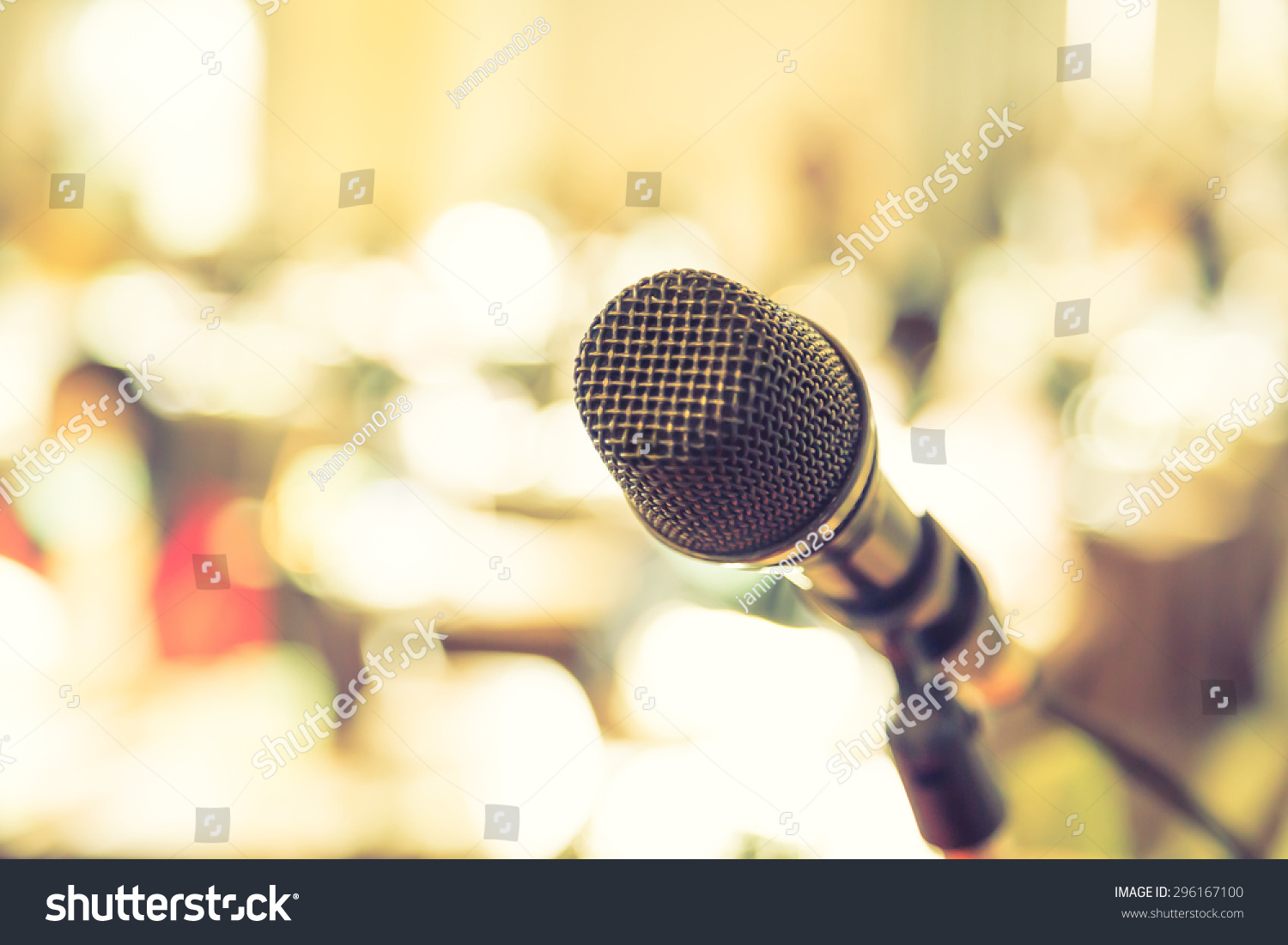  Blonde Dual Curve Template Design Featuring Black Microphone in Conference Room Filtered