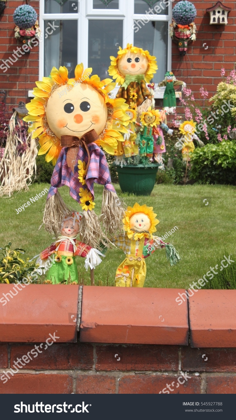 Scarecrow Festival in England Scarecrow Festival in England