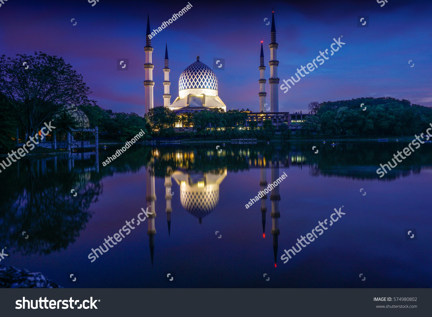 Blue Hours Sunrise Lake Reflection Masjid Stock Photo Edit Now 574980802