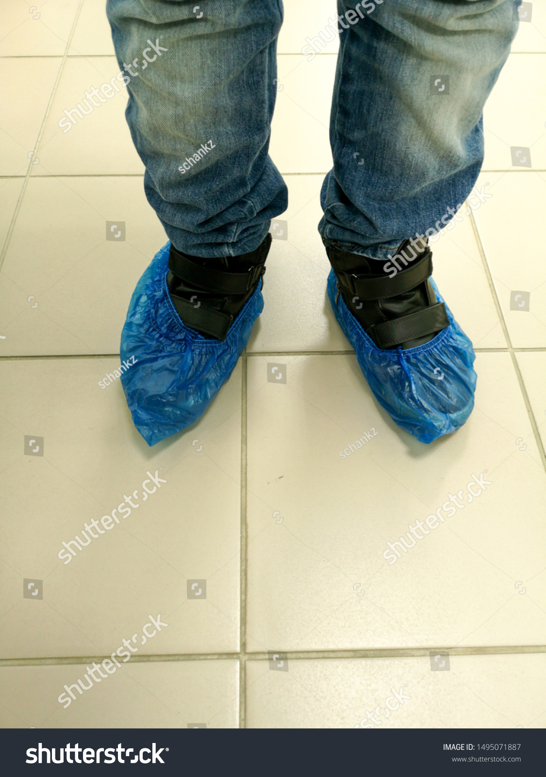 shoe covers in hospital