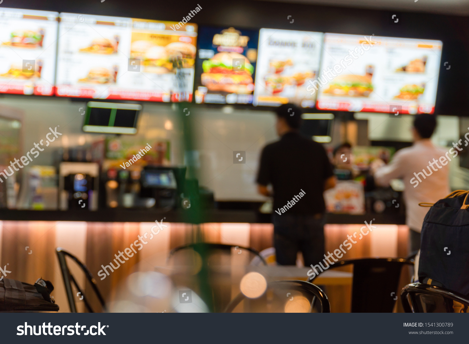 10,001 Quick service restaurant Images, Stock Photos & Vectors