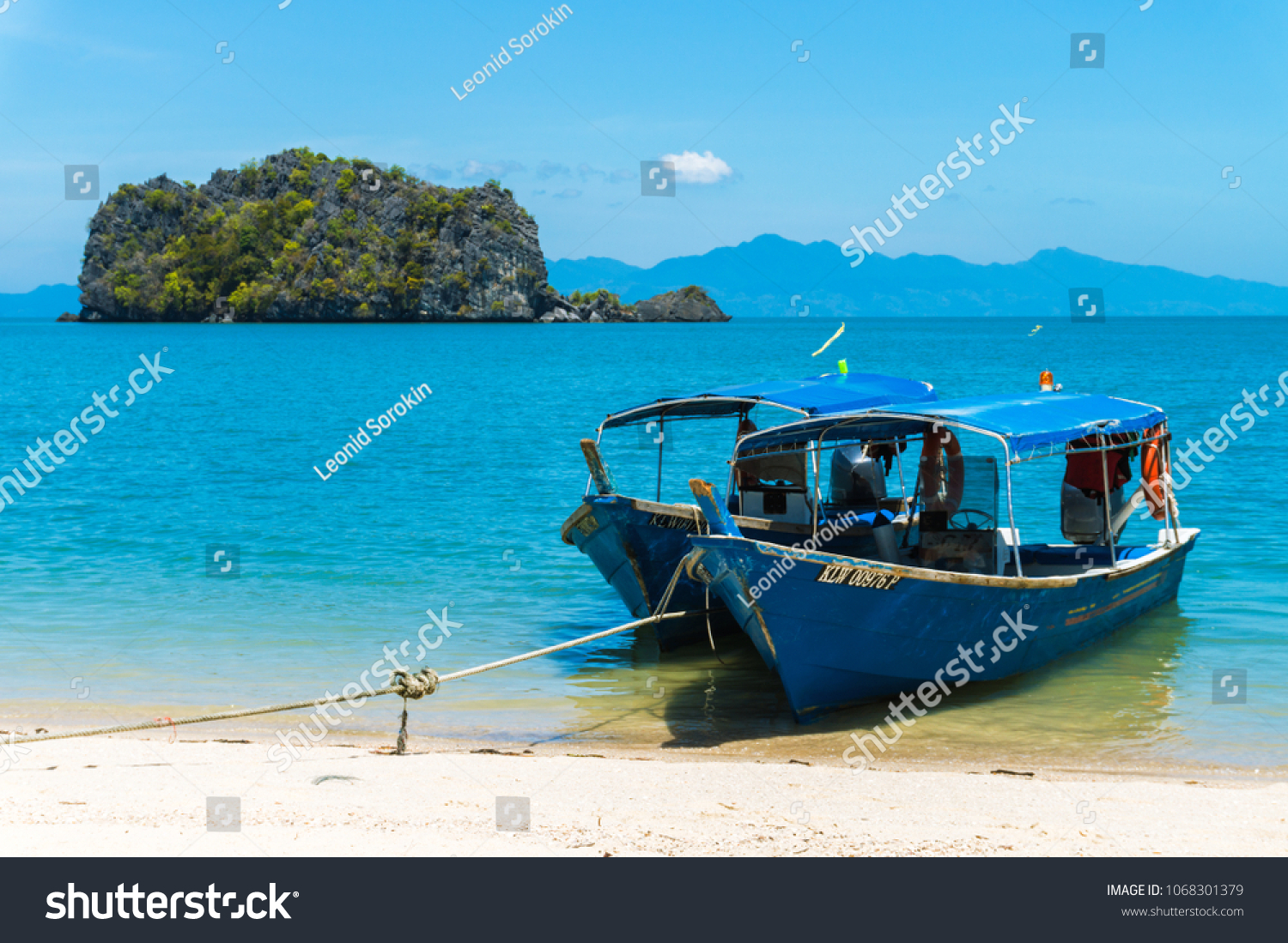 Boats Excursion On Beach On Island Stock Photo Edit Now 1068301379