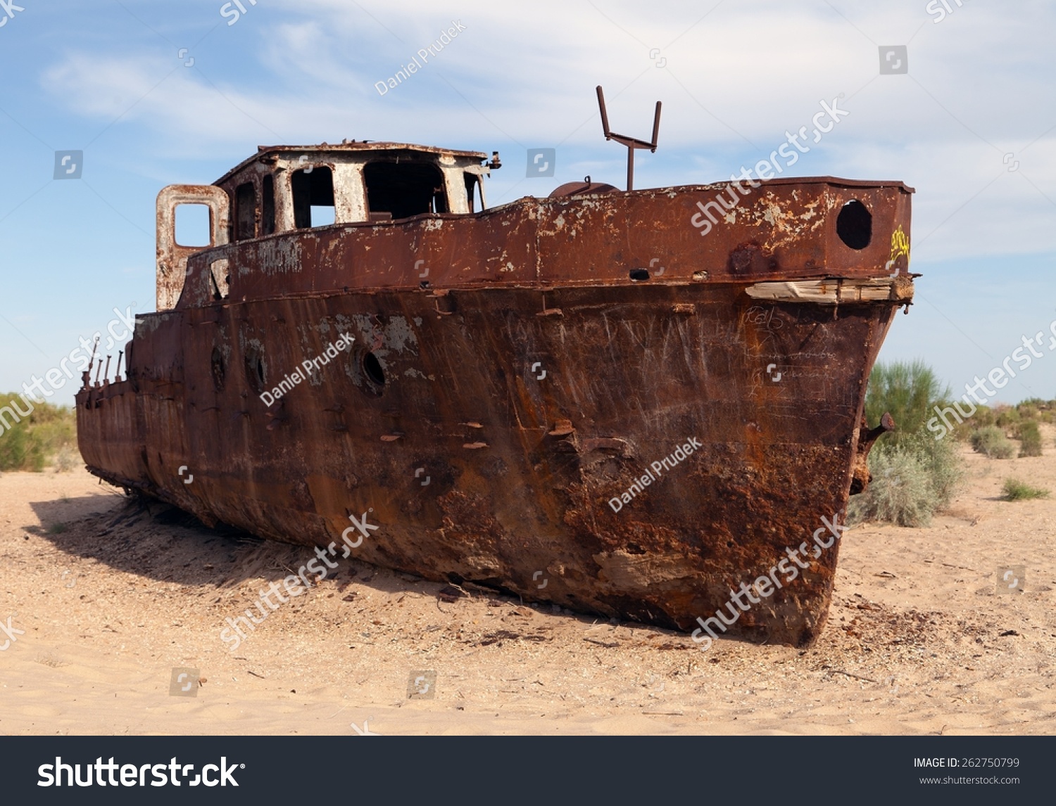 Boats In Desert Around Moynaq, Muynak Or Moynoq - Aral Sea Or Aral Lake ...