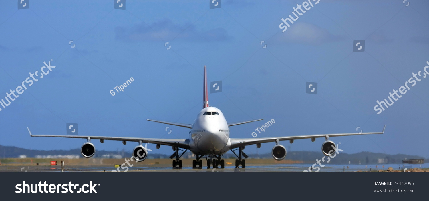 Download Boeing 747 Jumbo Jet Front View Stock Photo Edit Now 23447095 Yellowimages Mockups
