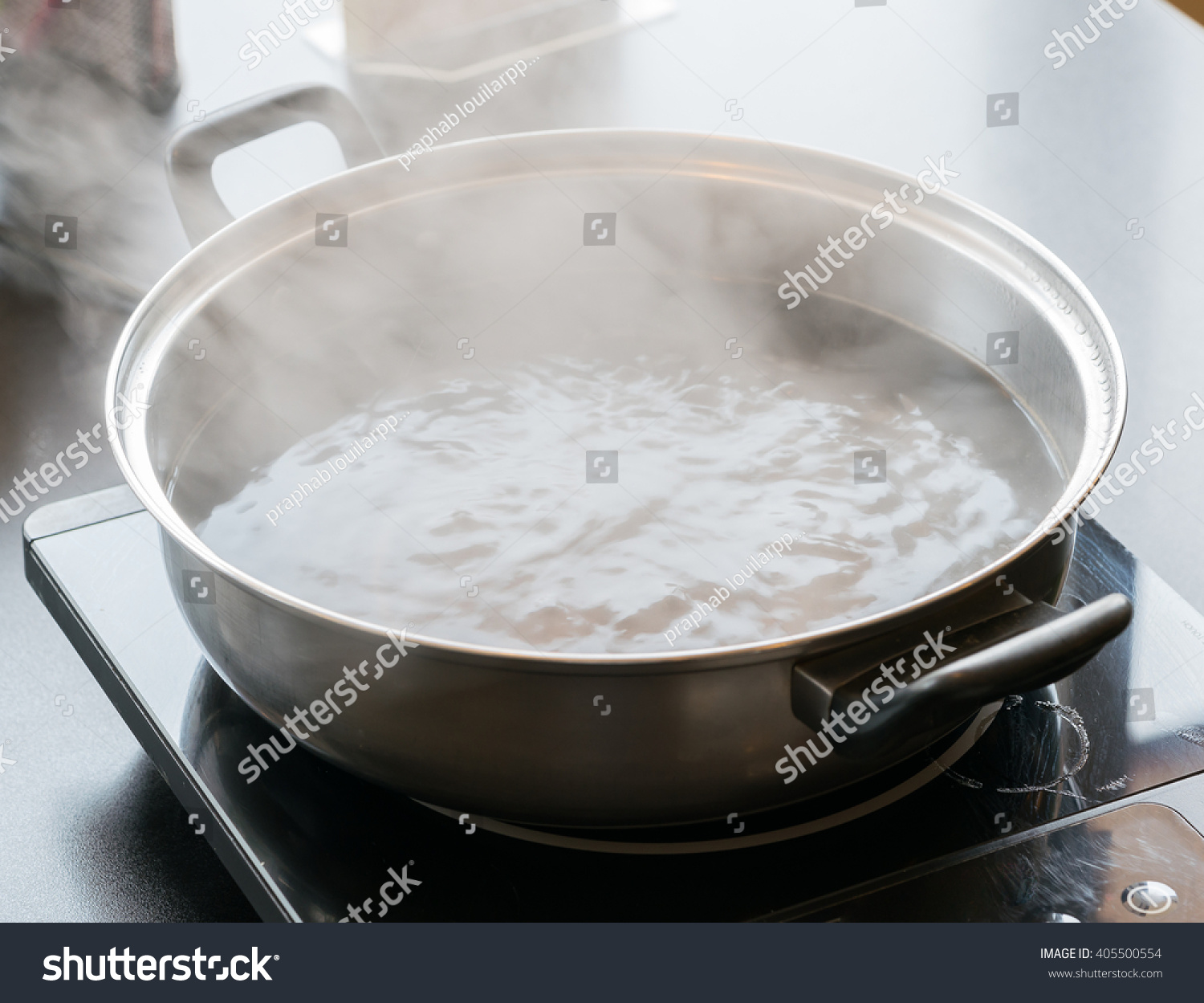 Boiling Pot Stock Photo 405500554 Shutterstock
