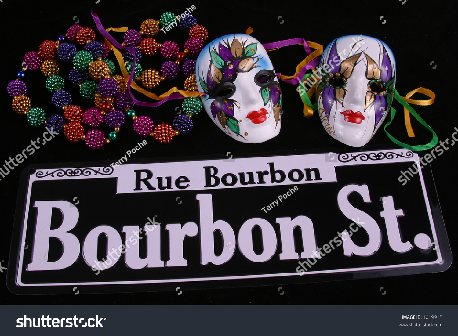 mardi gras bourbon street beads