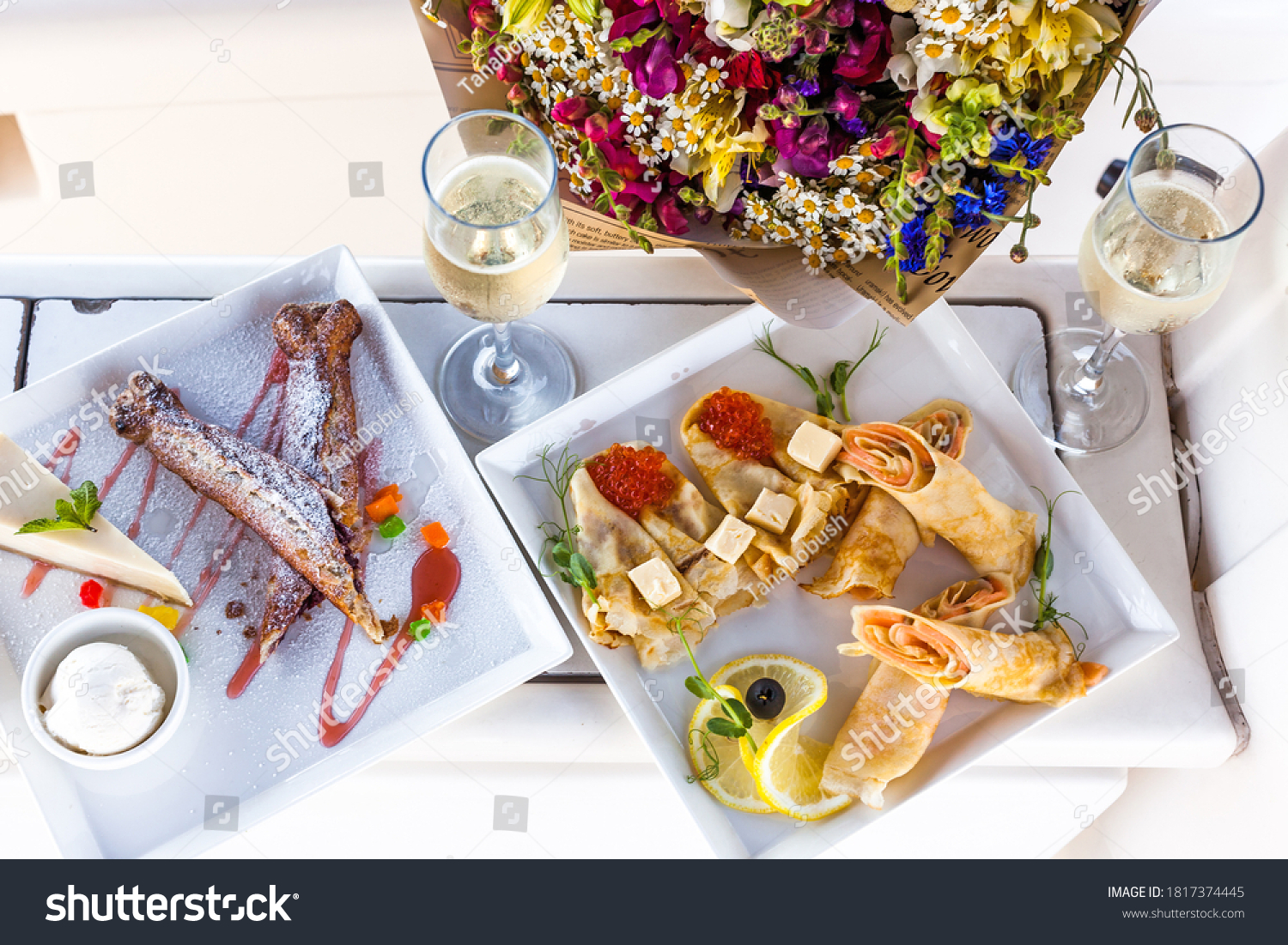 yacht breakfast menu