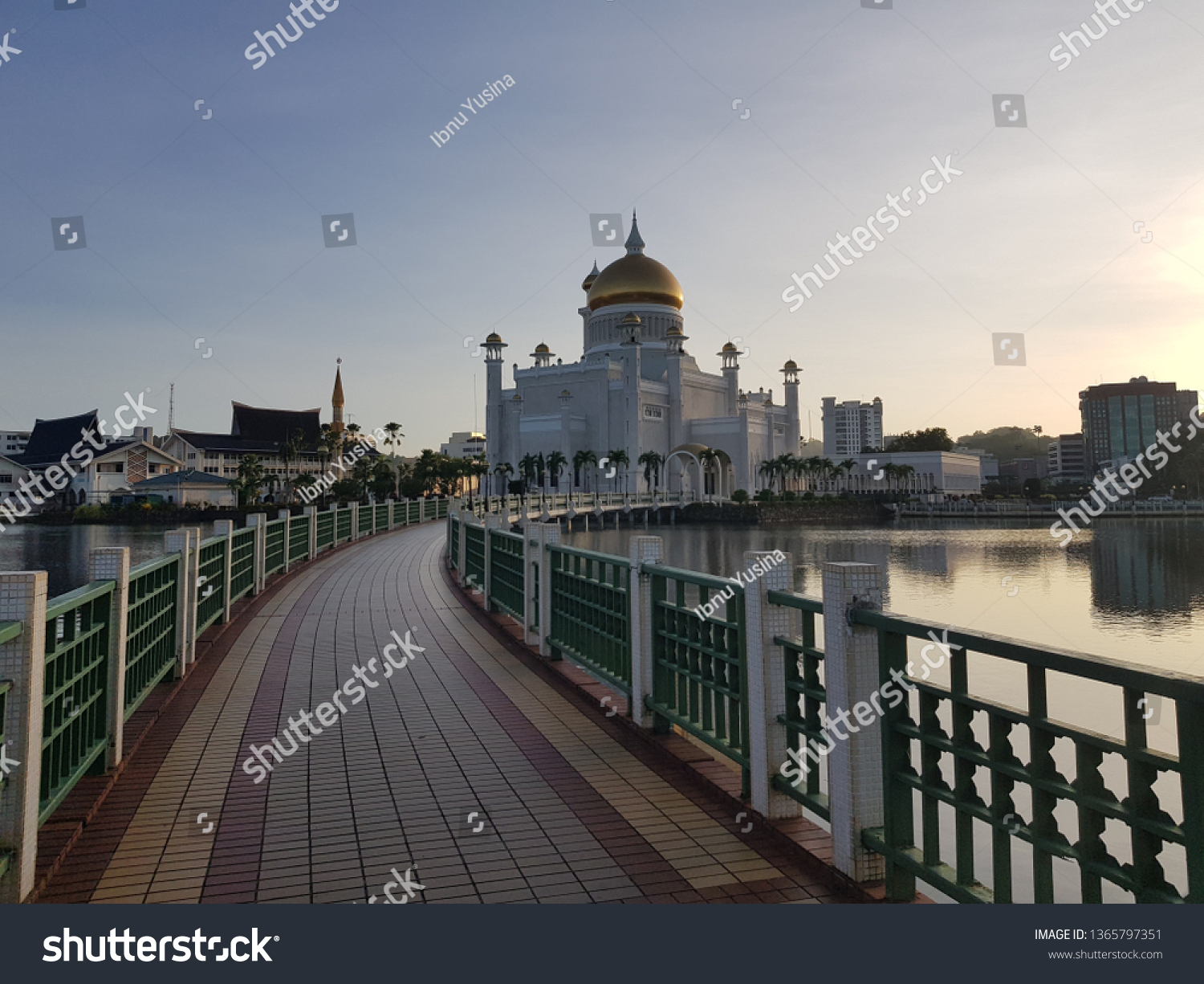 Brunei town Images, Stock Photos & Vectors | Shutterstock