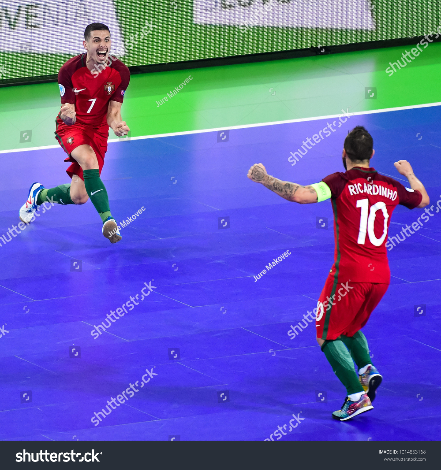 ¡Oye! 21+  Raras razones para el Ricardinho! Ricardinho freestylin' in 2018 #futsaleuro #tbt #throwbackthursday #ricardinho.