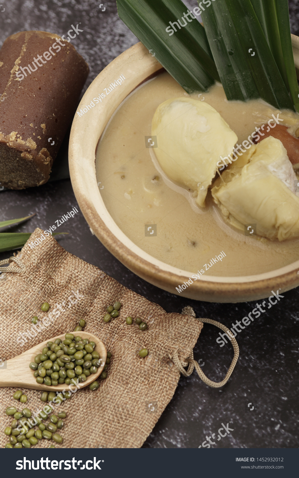 Bubur Kacang Hijau Malaysian Indonesian Sweet Stock Photo 1452932012 Shutterstock