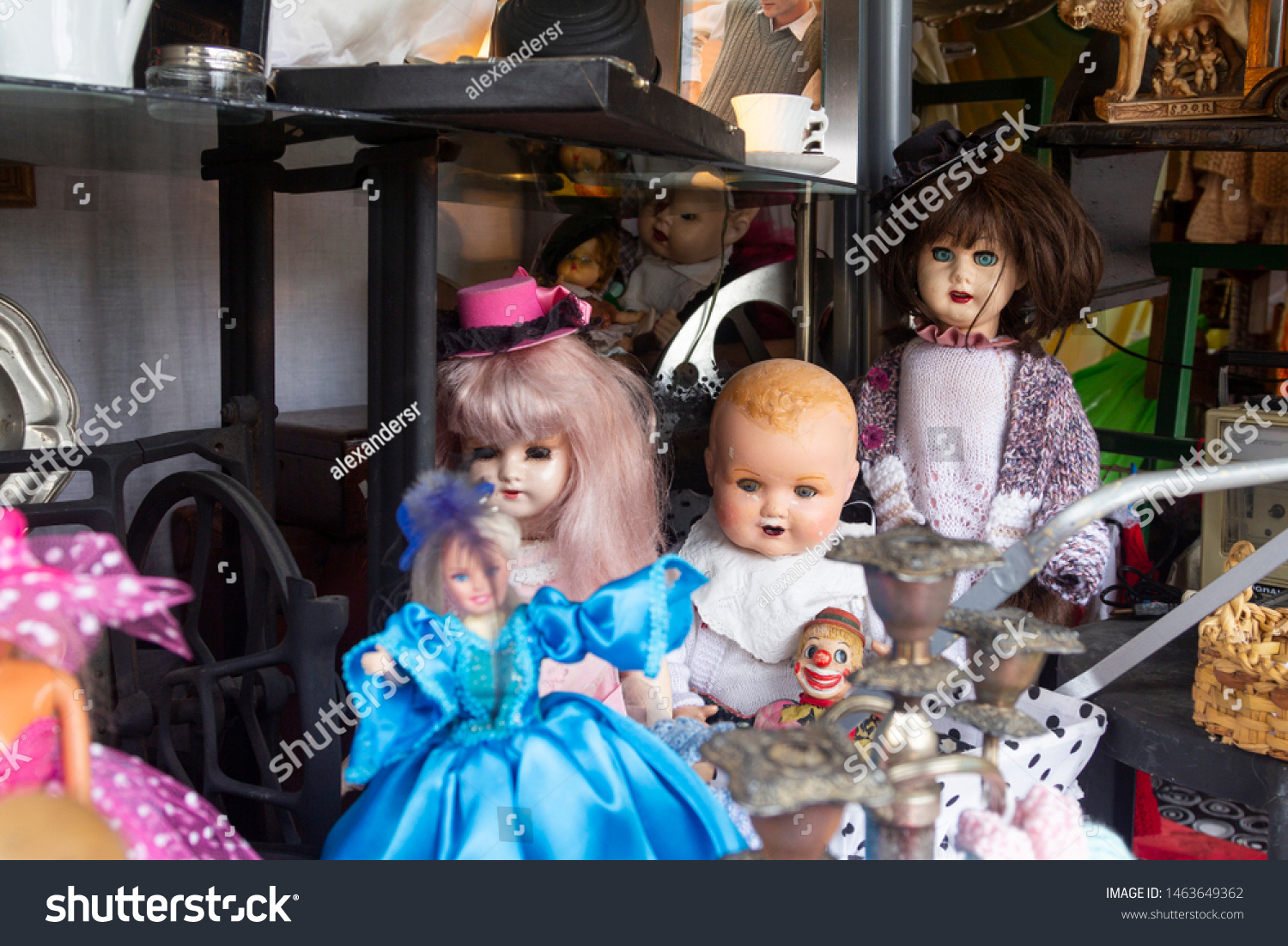 antique doll collectors