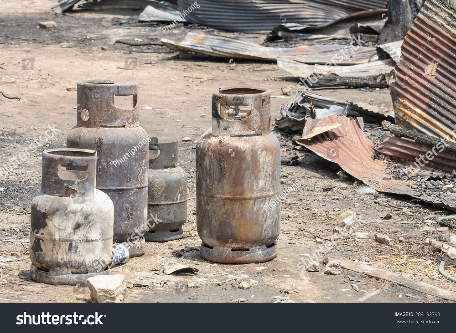 Burnt Liquid Petroleum Gas Cylinders Fire Stock Photo 289192793 ...