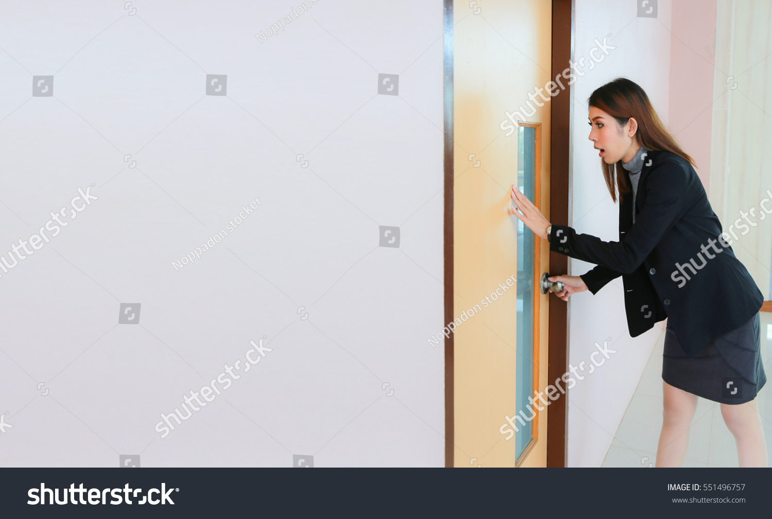 Business Woman Catch Peek Front Door Stock Photo 551496757 | Shutterstock