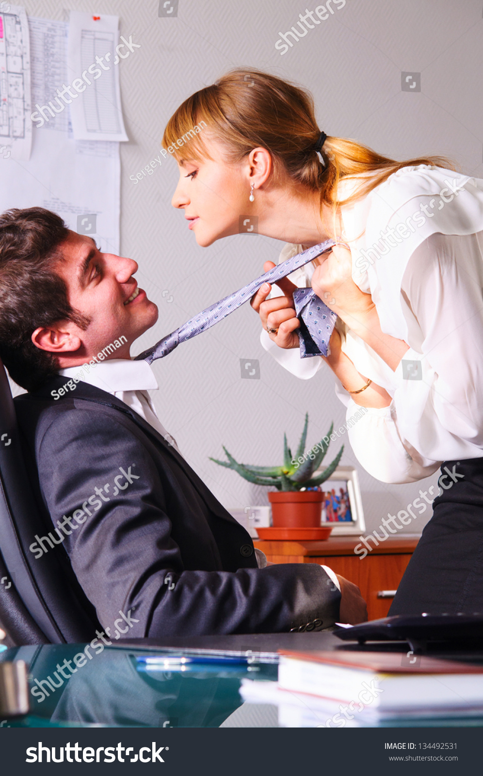 Seducing Boss Seducing Boss