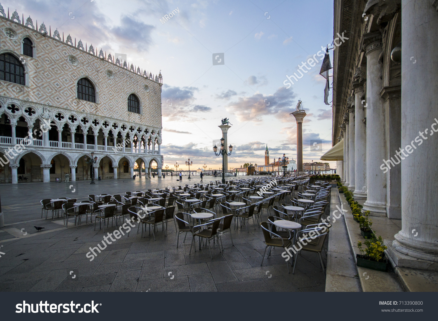 Cafe Place Saint Marc Colonne Di Stock Photo Edit Now