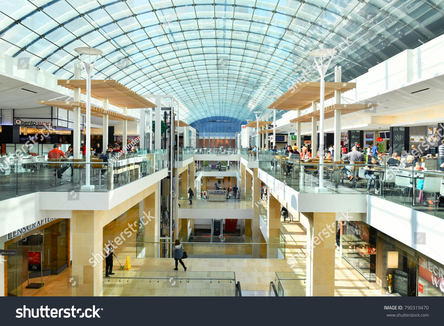 594 The core shopping centre Images, Stock Photos & Vectors | Shutterstock