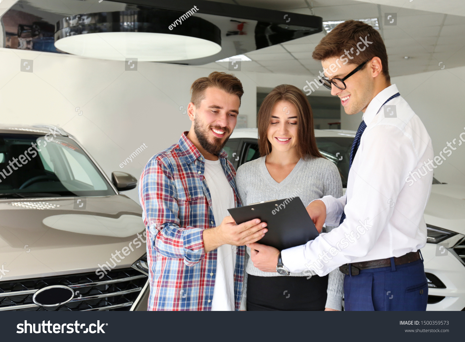 car-dealership-sales-person-work-concept-stock-photo-1500359573