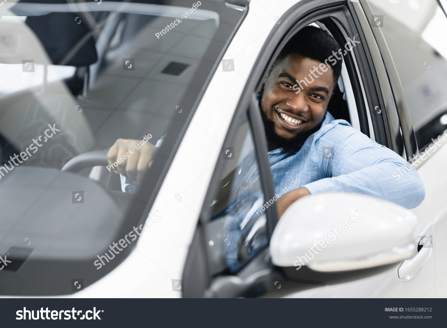 19,766 Happy black men car Images, Stock Photos & Vectors | Shutterstock