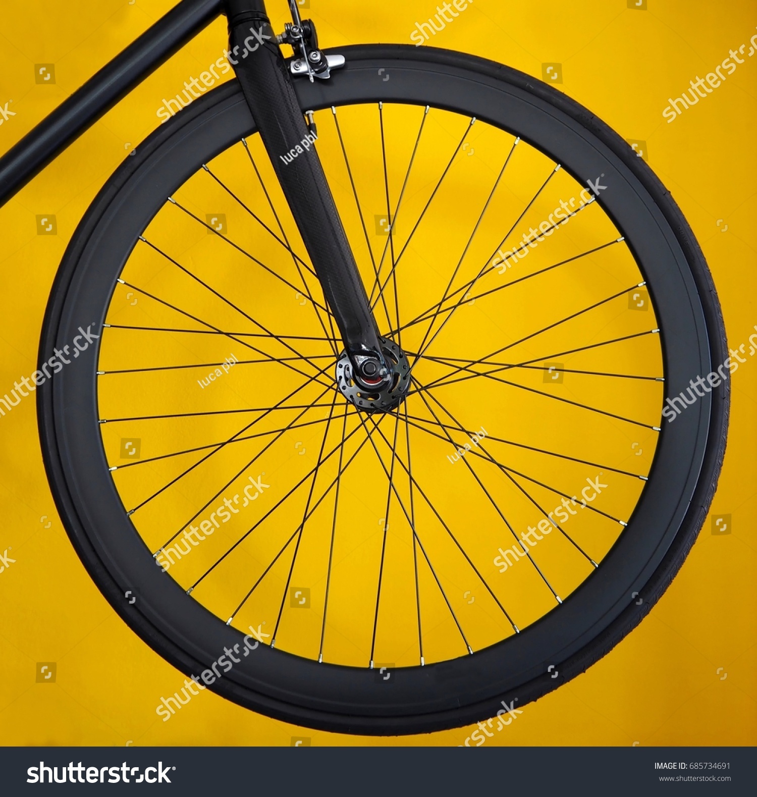 wide rim road bike wheels